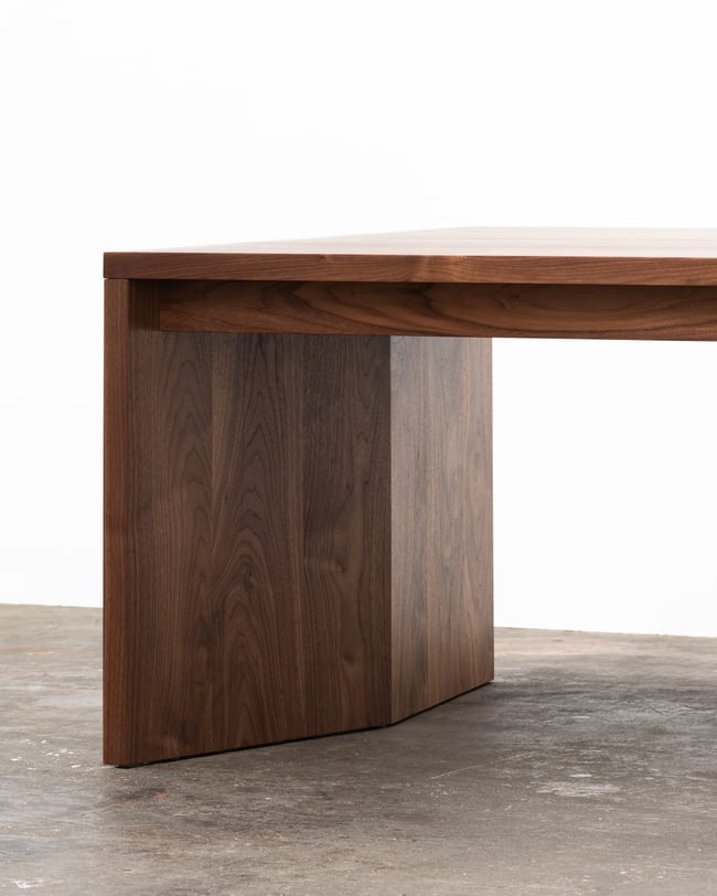 KANE DINING TABLE