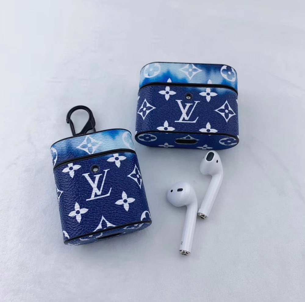 Image of BLUEBERRY AIRPOD CASE