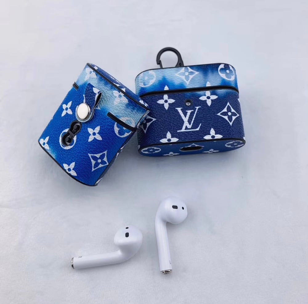 Image of BLUEBERRY AIRPOD PRO CASE