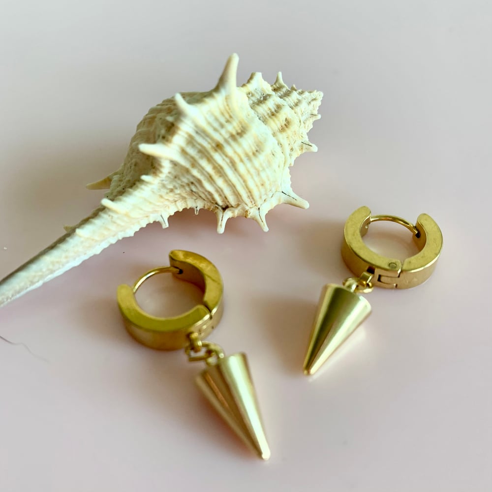 Gold spike huggies Clearance