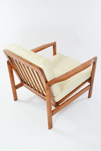 Image 2 of Fauteuils BZ velours côtelé ivoire 