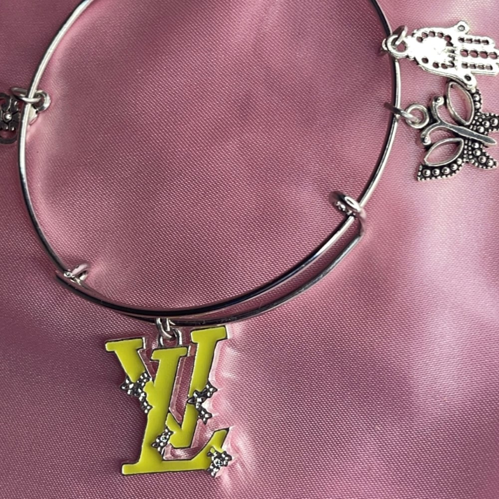 louis vuitton charms for bracelets