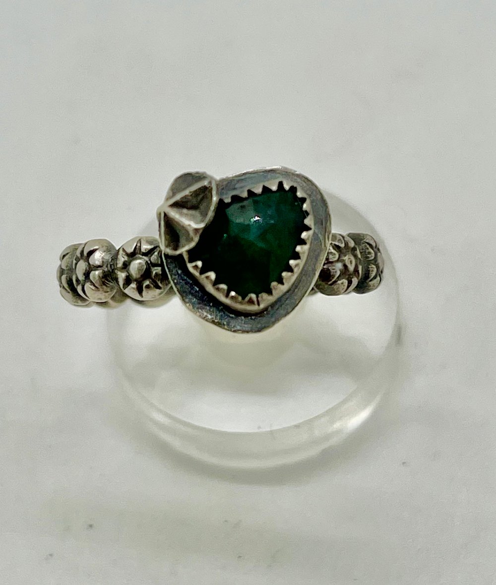 Image of Rose Cut Emerald Stacker with Sterling Star. Ring Size 7.5
