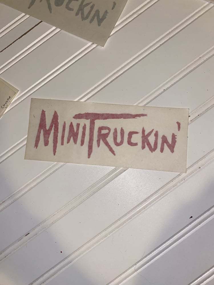 Image of Sticker minitruckin’