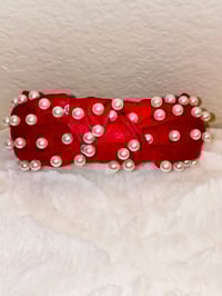 Image 4 of Faux Pearl Velvet Headband 