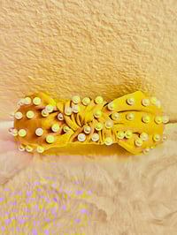 Image 3 of Faux Pearl Velvet Headband 