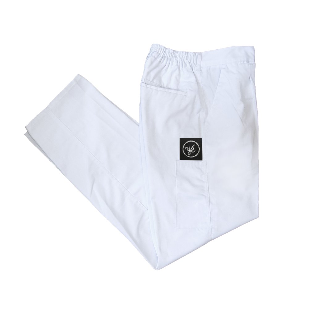 Embroided chino white