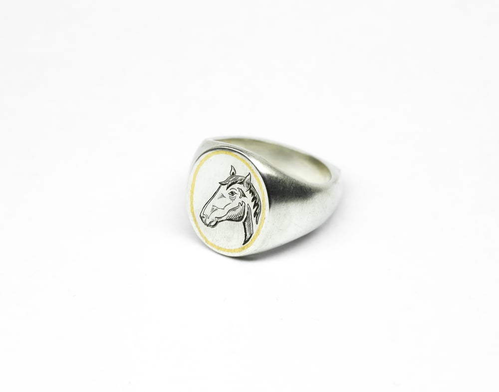 Image of Lucky Horse Signet 