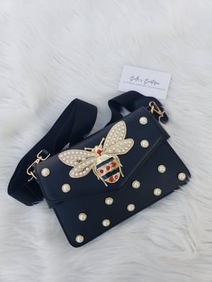 Image of Bumblebee Clutch 