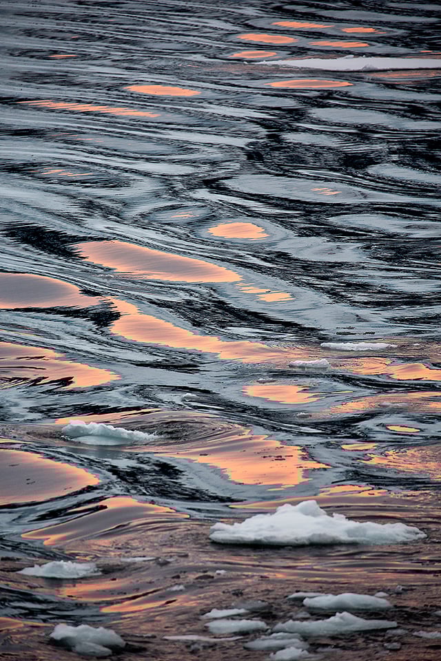 Reflected Sunrise and Bergy-bits