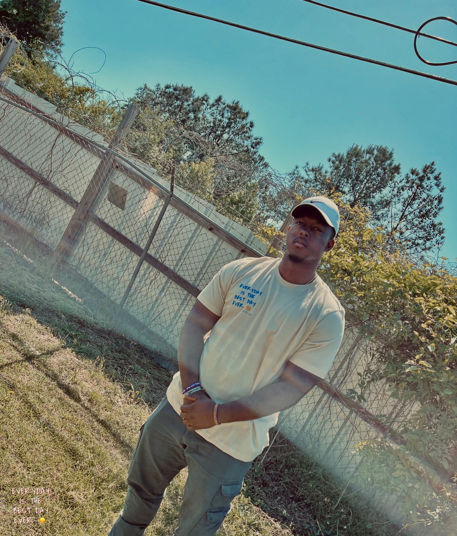 Image of Everyday Is The Best Day Ever☀️ T-Shirt - Soft Cream