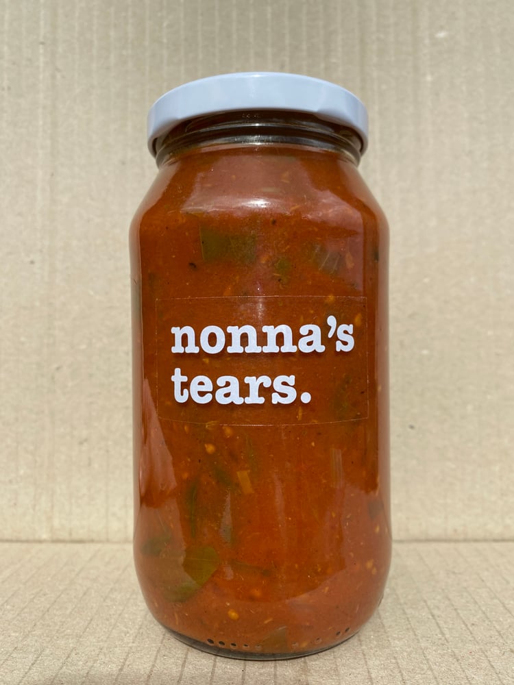 Image of nonno’s pre-made pasta sauce with garlic & basil. 500ml