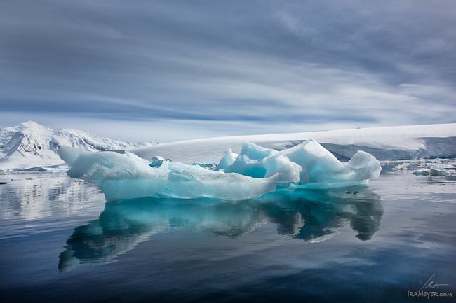 Iceberg/ Glacier/ Mountain/ Sky