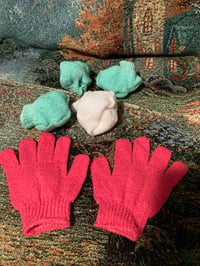 Image 1 of Exfoliating gloves 