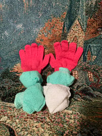 Image 2 of Exfoliating gloves 