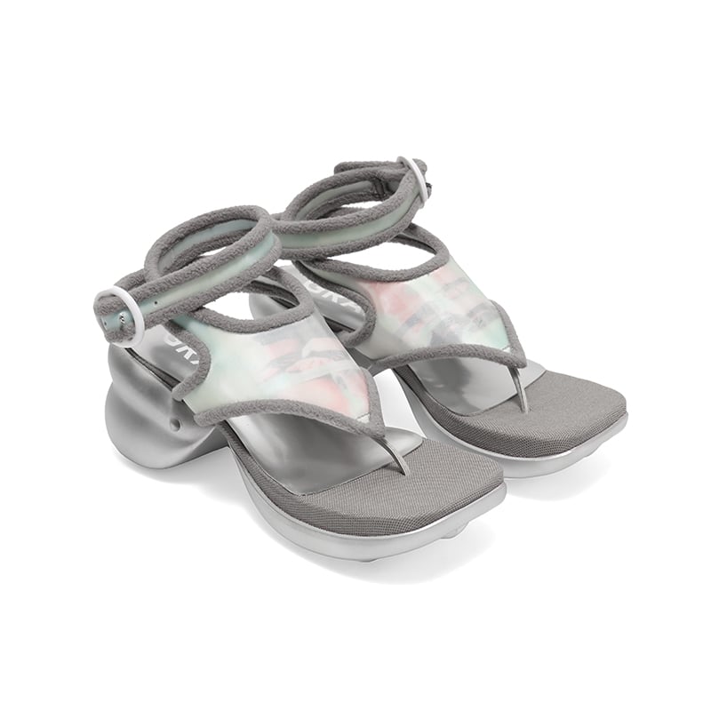 Image of Grey printing flip flops