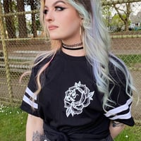 Image 4 of SKULLFLOWER TEE