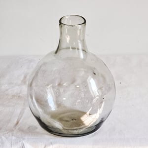 Vase forme bonbonne en verre recyclé modèle "Marie Jeanne"