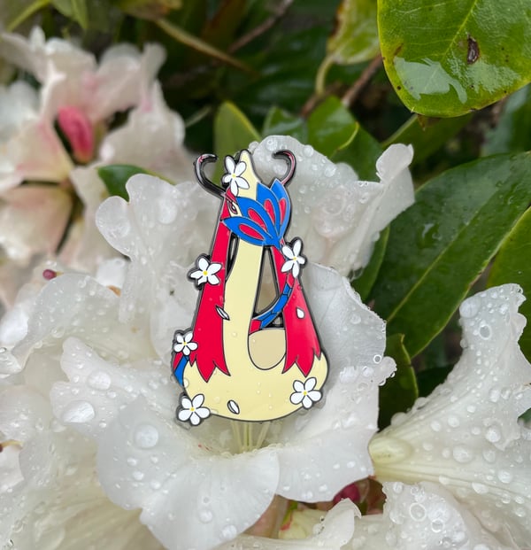 Image of Milotic among Jasmine Flowers 