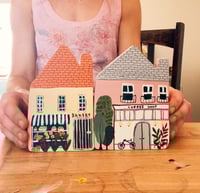 Image 2 of 'Coffee Shop' Key Holder