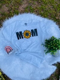 MOM T-Shirt 