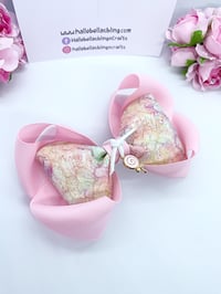 Image 4 of Lollipop charm bow