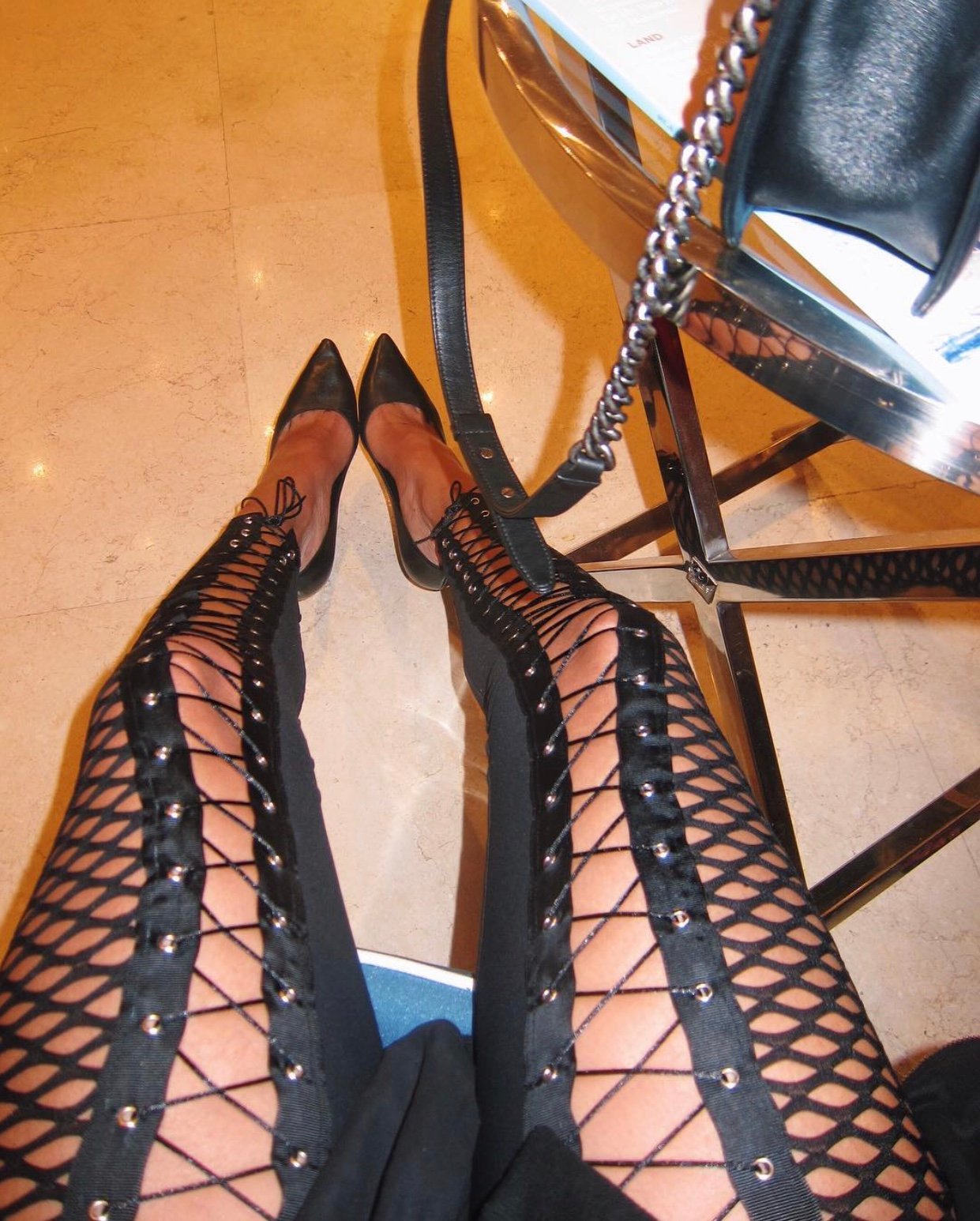 Image of BLACK MESH LACE-UP LEGGINGS & CROP TOP (MEDIUM)