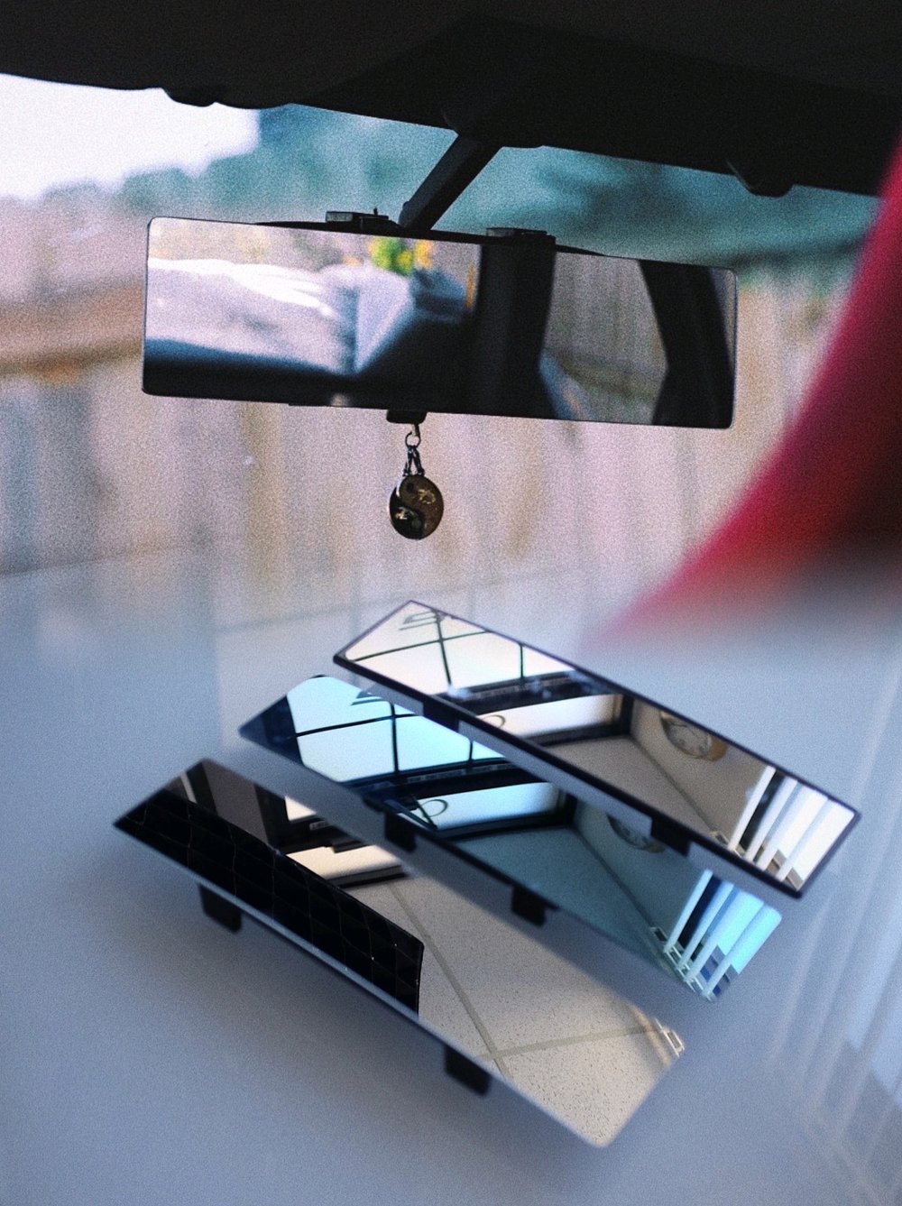 *PRE-ORDER* "Minimalist" Frameless Convex Universal Clip-on Mirror