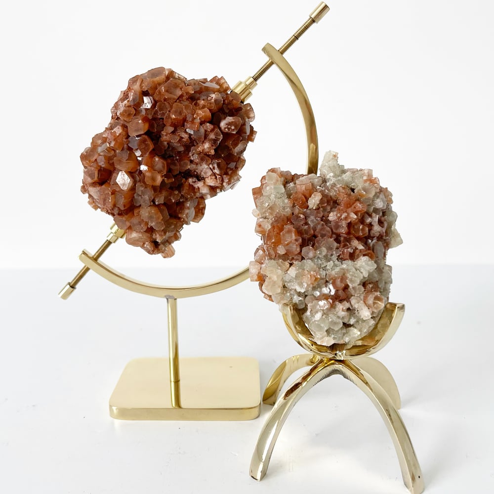 Image of Aragonite no.21 + Brass Claw Stand