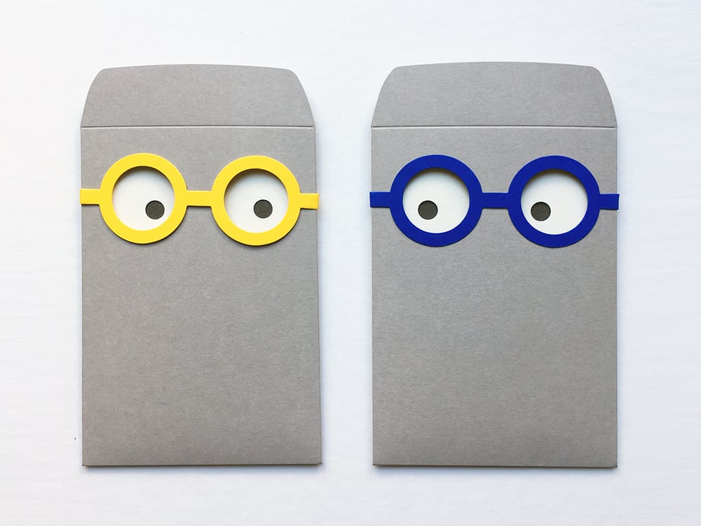 Image of 2 x the villa envelope and its round glasses