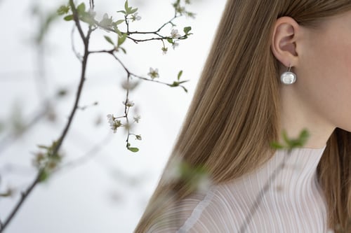 Image of "To glide on wings" silver earrings with rock crystals · NITI ALIS ·