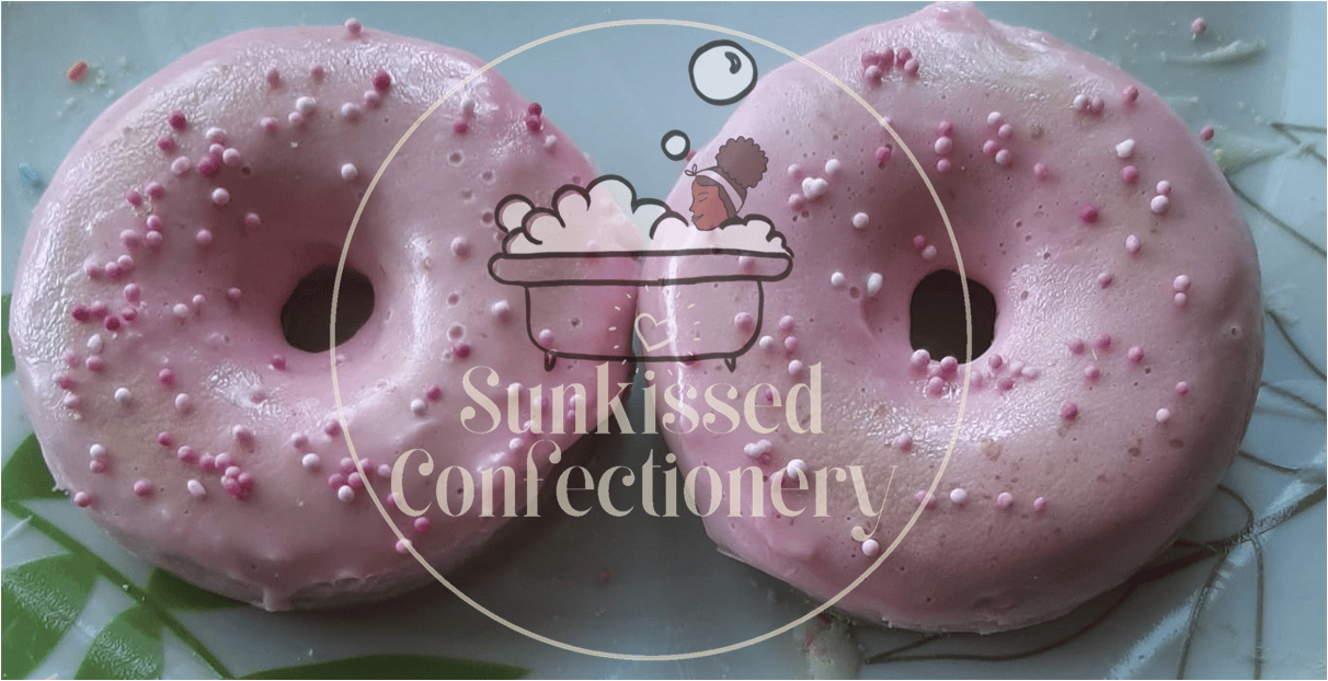 Image of Strawberries & Cream Doughnut Bath Melts - Single