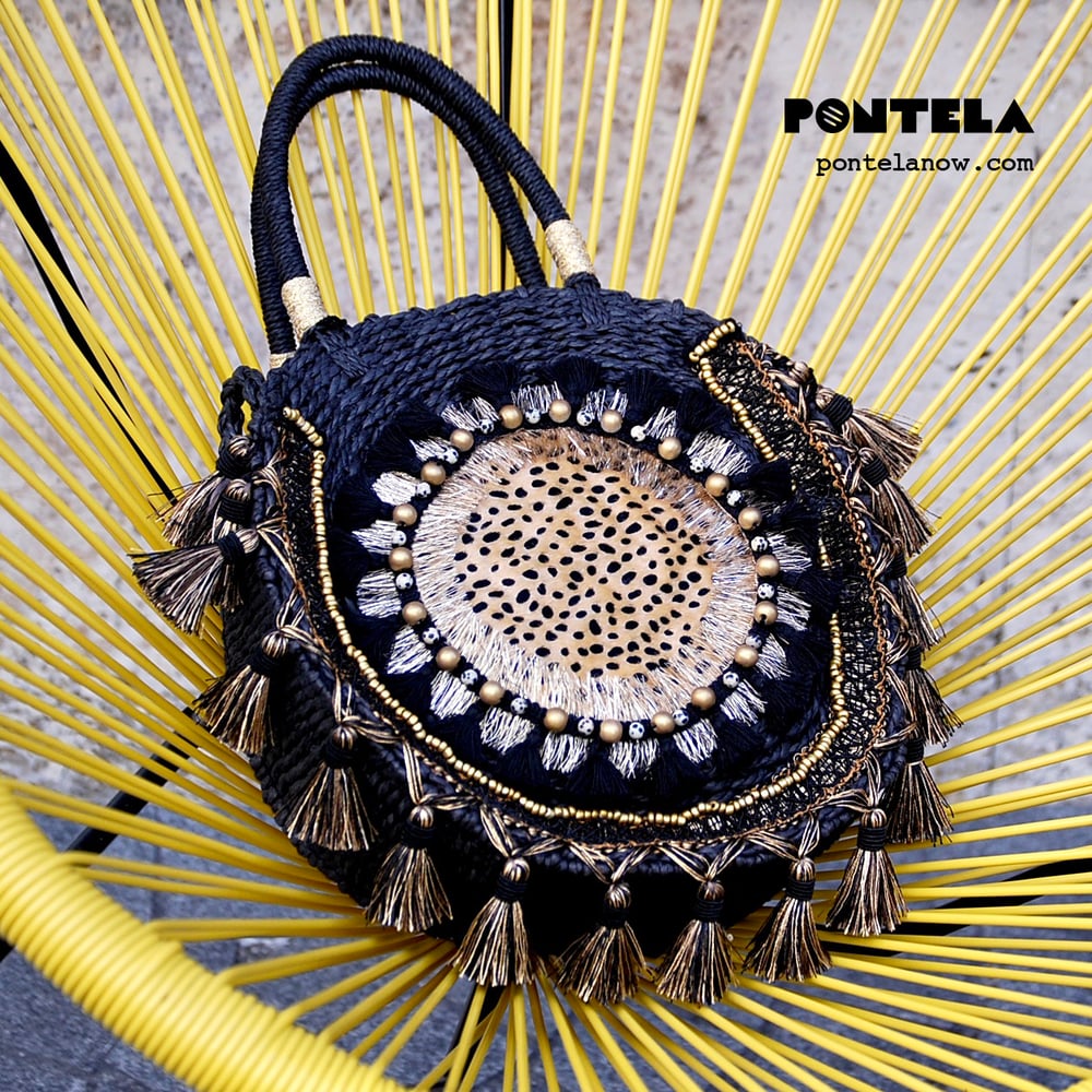 Image of SAVANNA Handbag