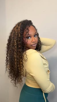 Image 3 of Waterwave highlight half wig 