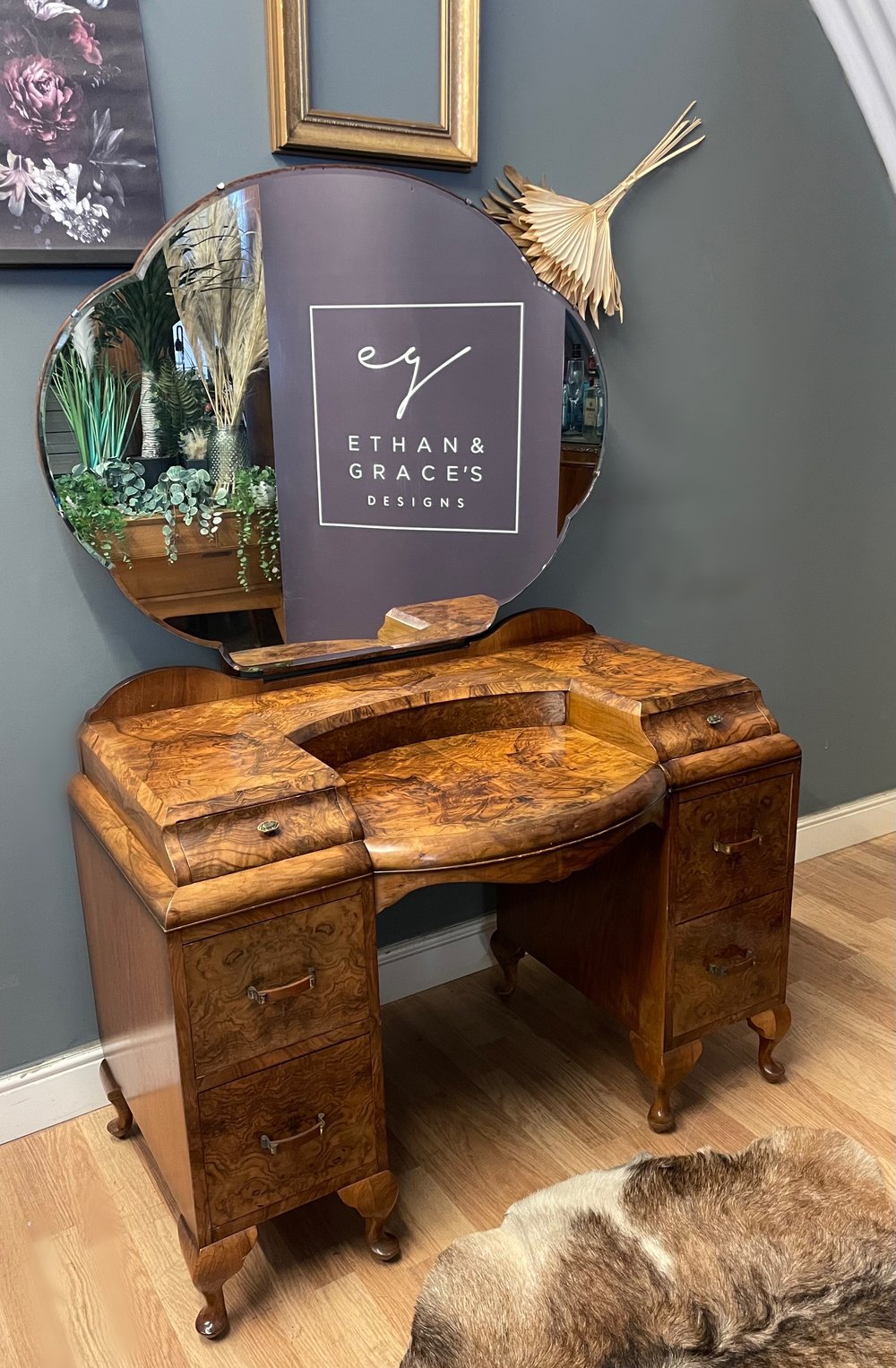 Image of Burr walnut dressing table 