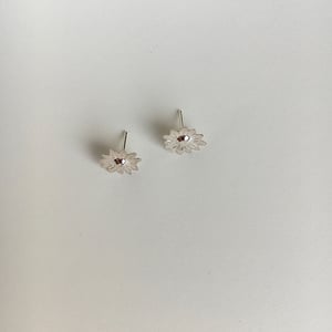 Image of lil earring 