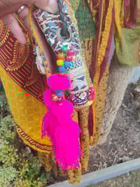 Image 6 of Nula bag - yellow detail