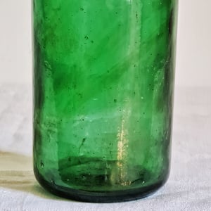 Ancienne bouteille verte syphon en verre à col étroit 