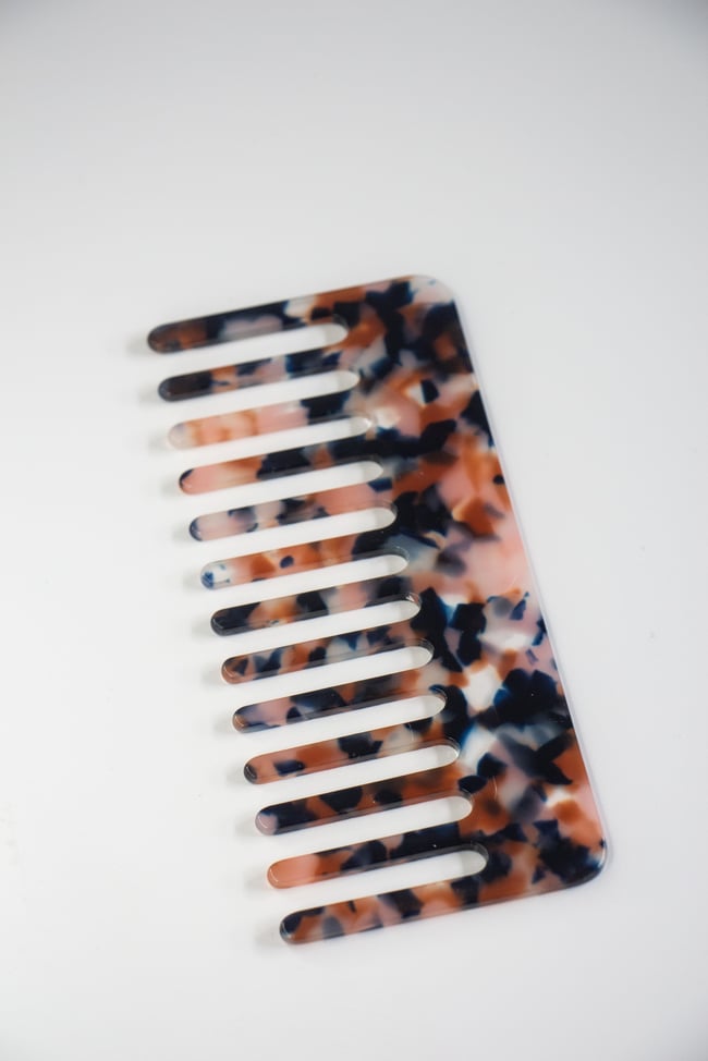 MARBLE WIDE TOOTH COMB