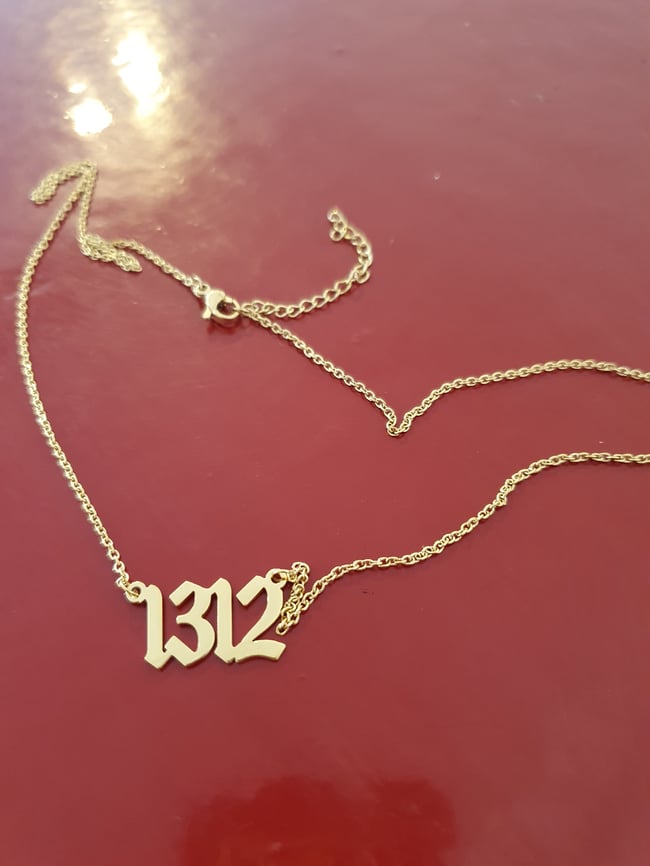 Collier 1312 - En soutien!  