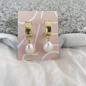 Image of COVEY EARRINGS