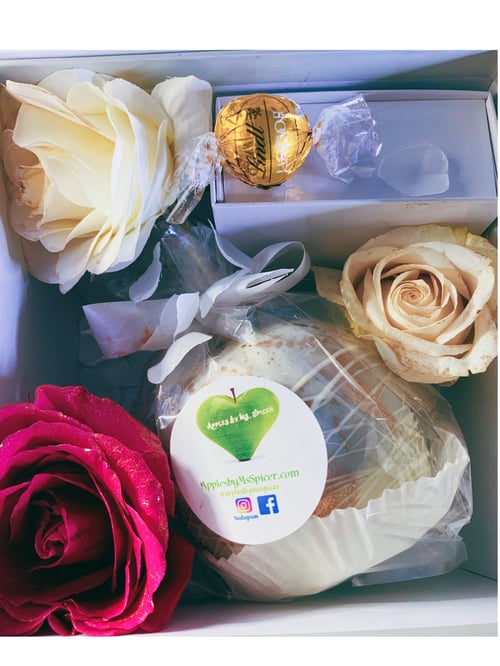 Image of The Rose Gold Experience Gift Set 