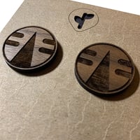 Image 3 of chimalli IV / studs / walnut 
