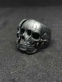 Image 2 of Máscara de craneo. Acabado oscuro / Skull mask. Dark finish