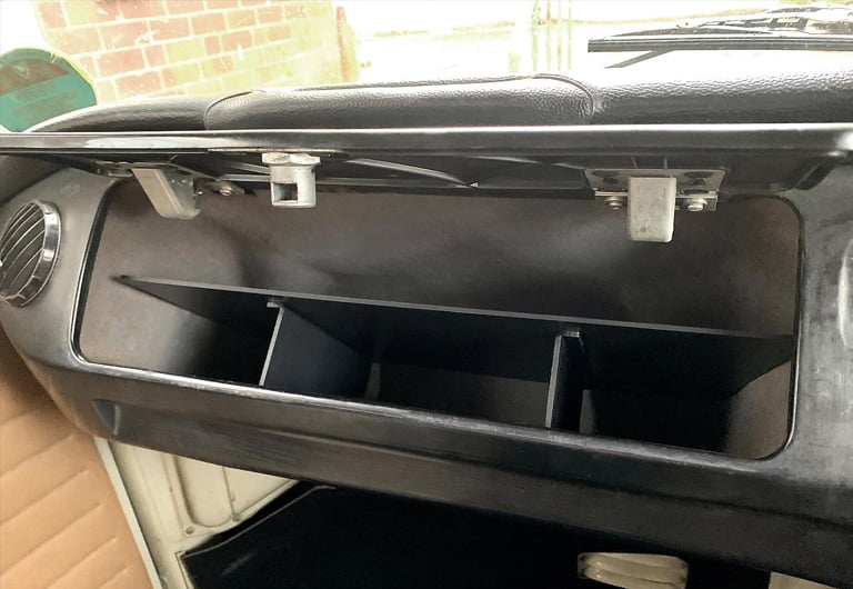 Image of Bay Window Glovebox Shelf / Organiser