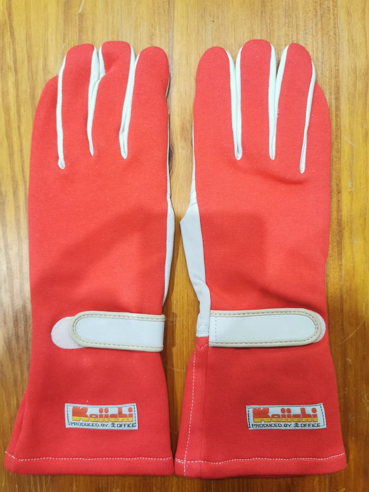 keiichi tsuchiya gloves