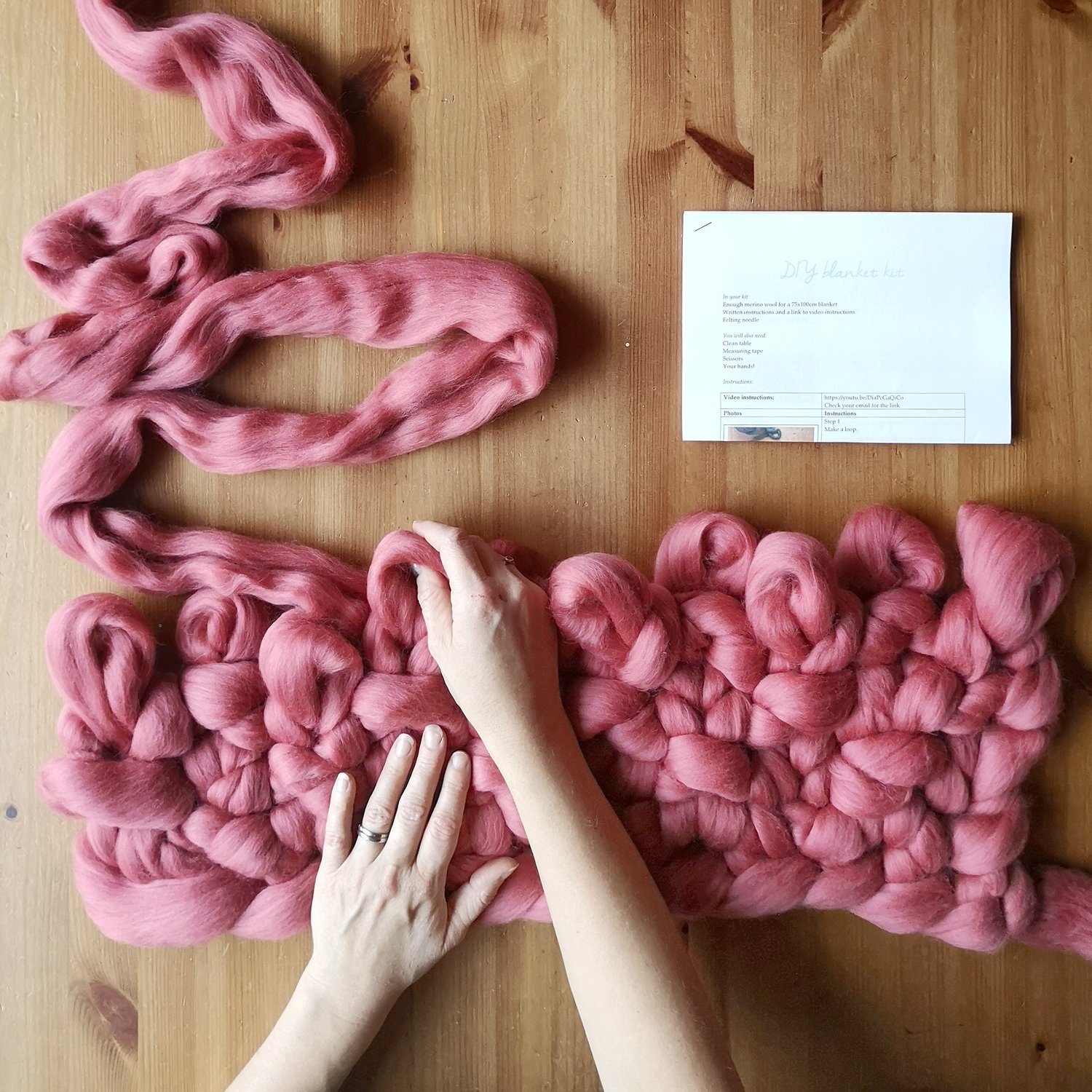 Olannmor Shop chunky knits kits for weaving and knitting and chunky wool