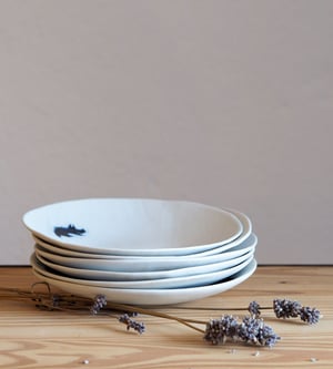 Image of Isabelle René - Petite Assiette Porcelaine / Blanc