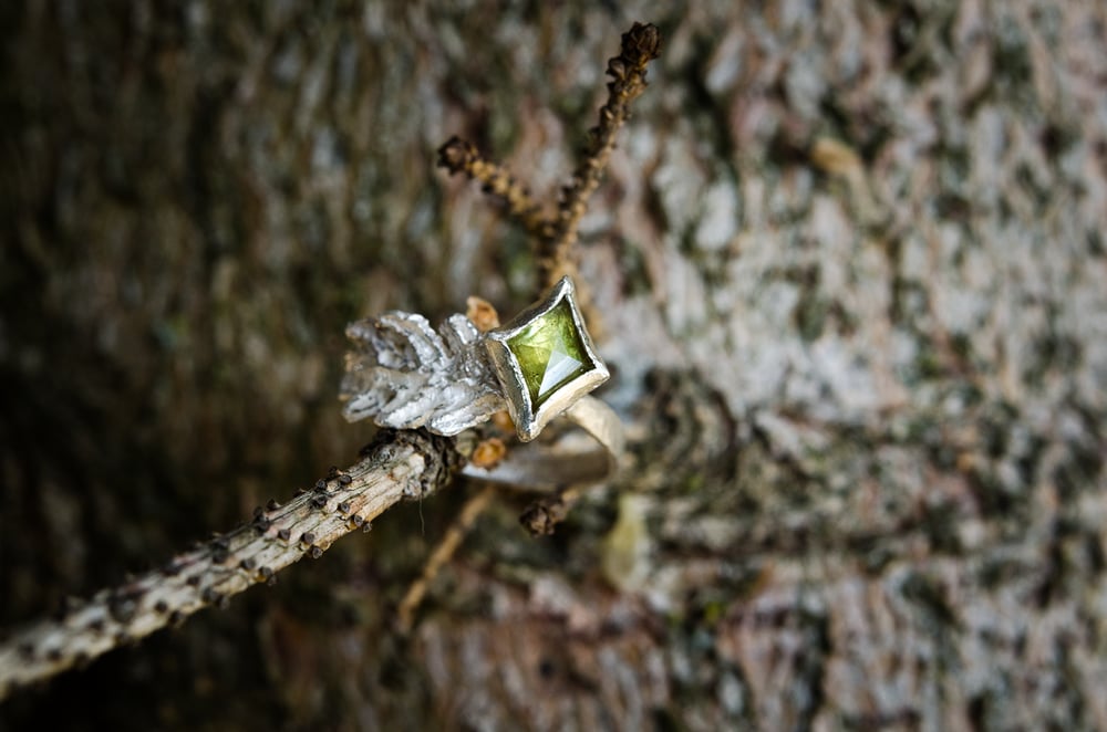 Image of oak leaf green sphene ring