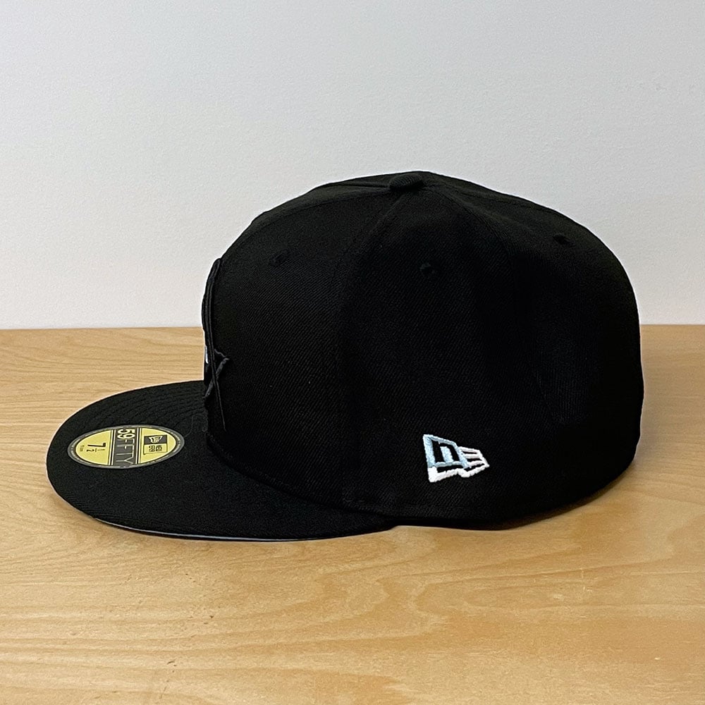 Image of Blackout with sky blue 59Fifty fitted